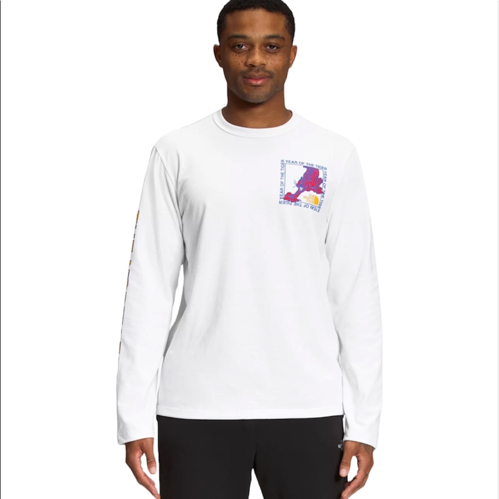 The North Face Men’s Long-Sleeve Shirt